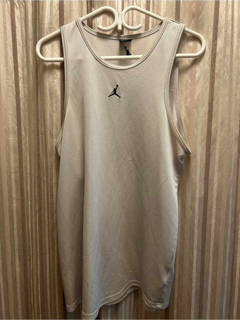 Jordan White Basketball Tank Top with Jumpman Logo, Mens Size XL
